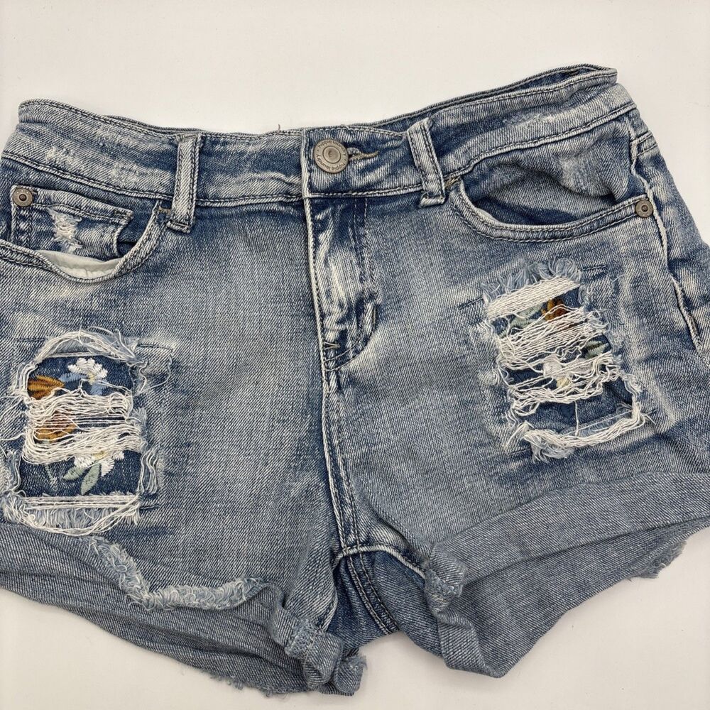 Hippie Laundry Mid Rise Shortie Shorts, Distressed, Floral Embroidery, Size 4